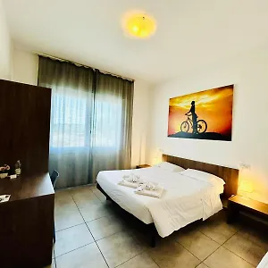 Bed & Bike 3*, Cesena Włochy