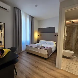 Porta Pia 3*, Rzym Włochy