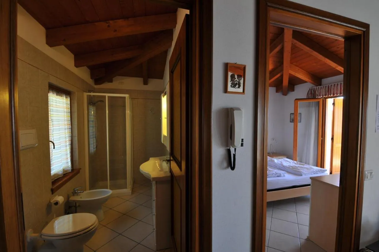Residence Mirabel Tignale Aparthotel